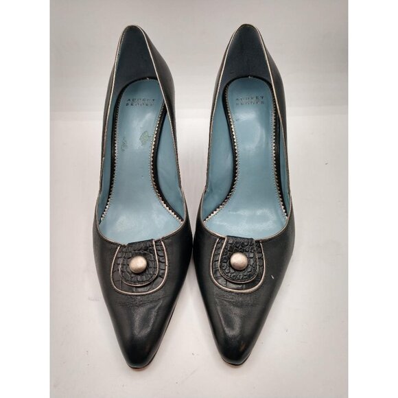 Audrey Brooke Womens Black Leather Heels Pointed Toe 7.5M With Button Detail - Picture 1 of 7